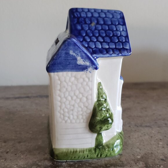 Victorian House Bank 4.5" tall - Picture 2 of 5